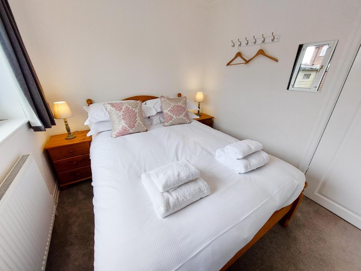 קייטון Spring Gardens Holiday Bungalow מראה חיצוני תמונה